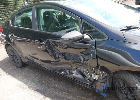 2017 Kia Forte Lx из США, поврежденный, VIN 3KPFK4A77HE066233